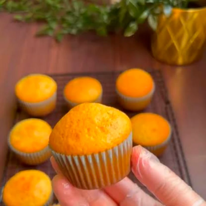 Mango Cup Cake